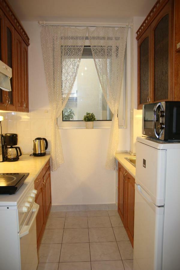 Apartment With Swing Heviz Exterior photo
